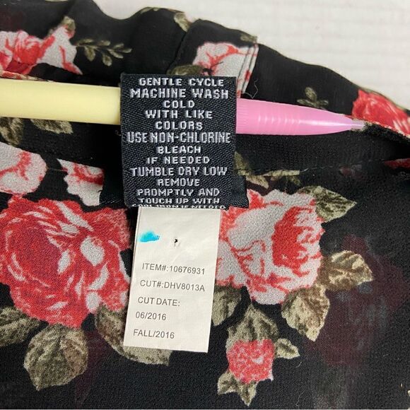 Torrid Hi-Lo Floral Tunic Top‎ Black & Pink women’s Size 1X Sheer 3/4 Sleeve - Picture 12 of 14